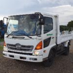 2005 hino front